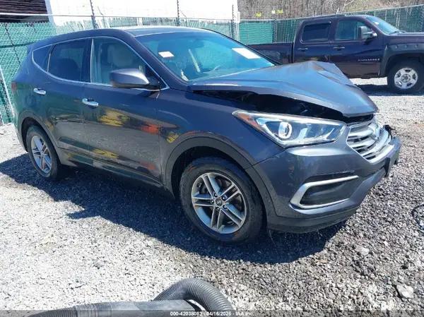 5XYZTDLB7JG569023 2018 HYUNDAI SANTA FE - Image 1