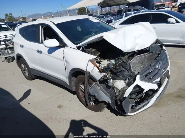 5XYZTDLB8HG382741 2017 HYUNDAI SANTA FE - Image 1