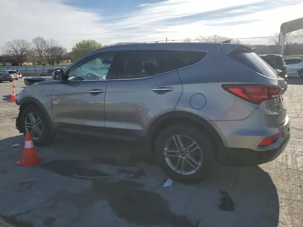 5XYZTDLB8HG396123 2017 HYUNDAI SANTA FE - Image 2