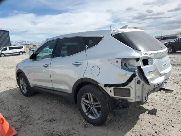 5XYZTDLB8HG419528 2017 HYUNDAI SANTA FE - Image 2