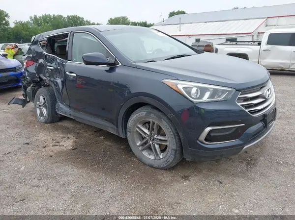 5XYZTDLB8HG440394 2017 HYUNDAI SANTA FE - Image 1