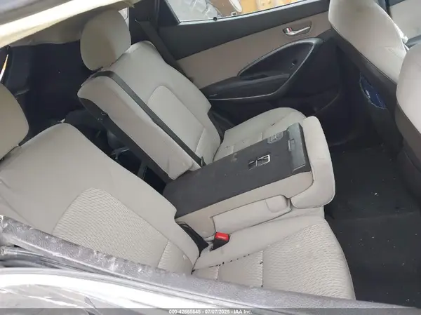 5XYZTDLB8HG440394 2017 HYUNDAI SANTA FE - Image 8