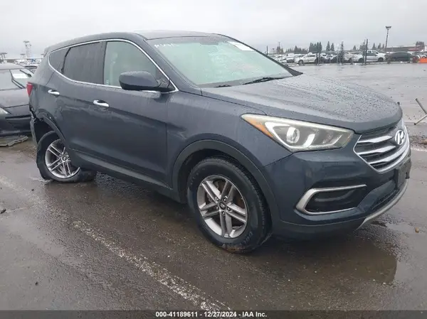 5XYZTDLB8HG444266 2017 HYUNDAI SANTA FE - Image 1