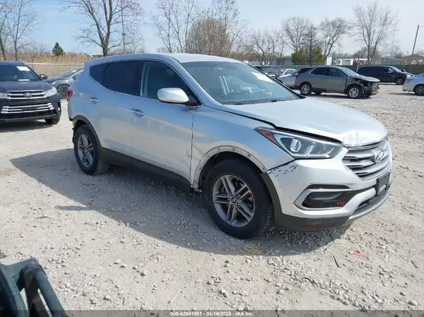 5XYZTDLB8HG465425 2017 HYUNDAI SANTA FE - Image 1