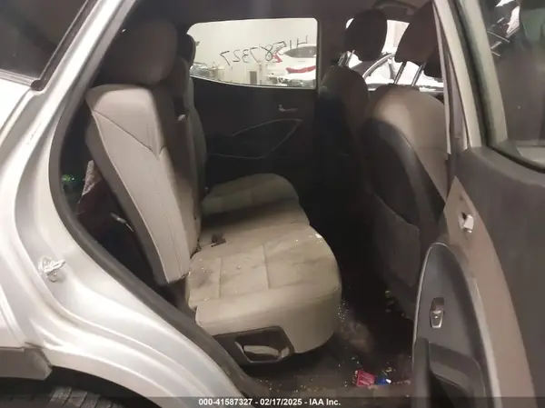 5XYZTDLB8HG491880 2017 HYUNDAI SANTA FE - Image 8