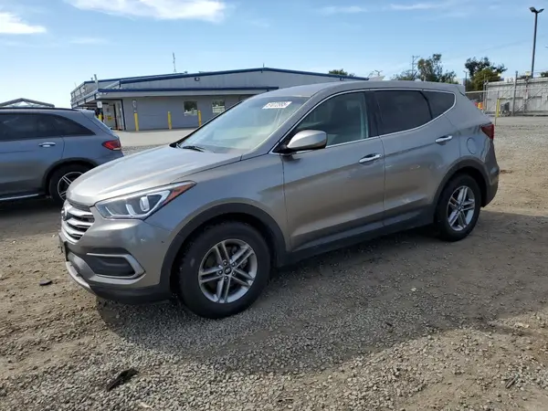 5XYZTDLB8JG526018 2018 HYUNDAI SANTA FE - Image 1