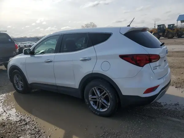 5XYZTDLB8JG546222 2018 HYUNDAI SANTA FE - Image 2