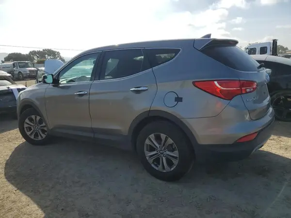 5XYZTDLB9GG362092 2016 HYUNDAI SANTA FE - Image 2