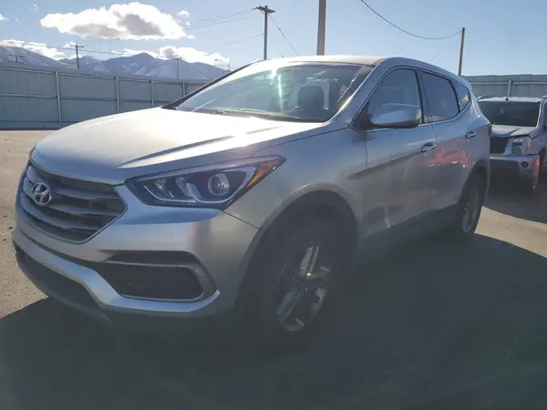 5XYZTDLB9HG428240 2017 HYUNDAI SANTA FE - Image 1