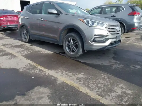 5XYZTDLB9HG440064 2017 HYUNDAI SANTA FE - Image 1