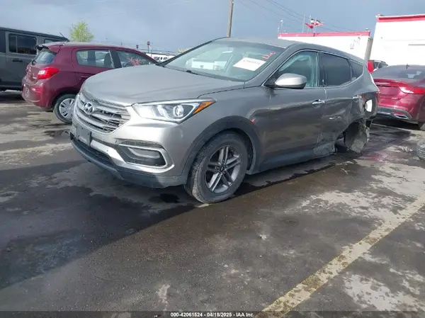 5XYZTDLB9HG440064 2017 HYUNDAI SANTA FE - Image 2