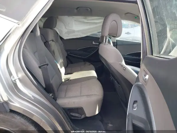 5XYZTDLB9HG440064 2017 HYUNDAI SANTA FE - Image 8