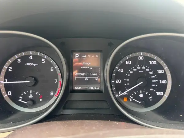 5XYZTDLB9HG453350 2017 HYUNDAI SANTA FE - Image 8