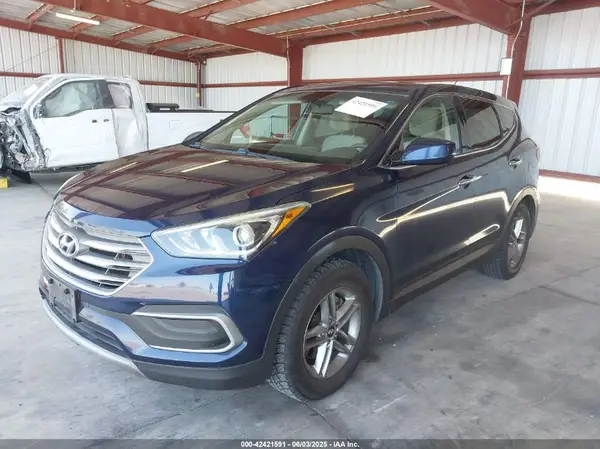 5XYZTDLB9JG559271 2018 HYUNDAI SANTA FE - Image 2