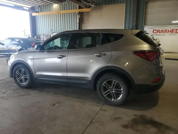 5XYZTDLB9JG566169 2018 HYUNDAI SANTA FE - Image 2