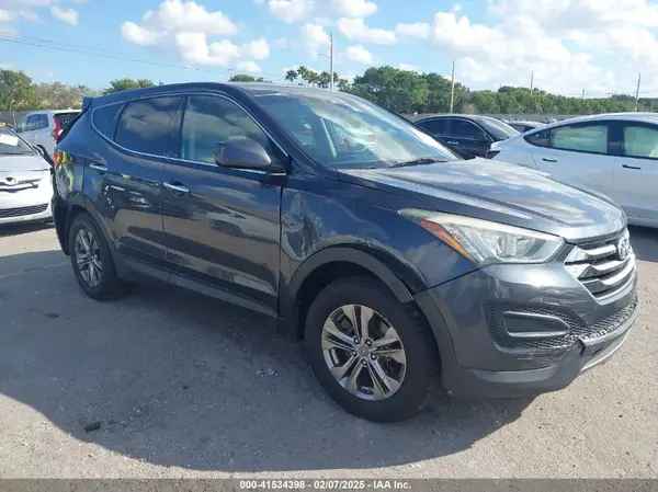5XYZTDLBXGG347553 2016 HYUNDAI SANTA FE - Image 1
