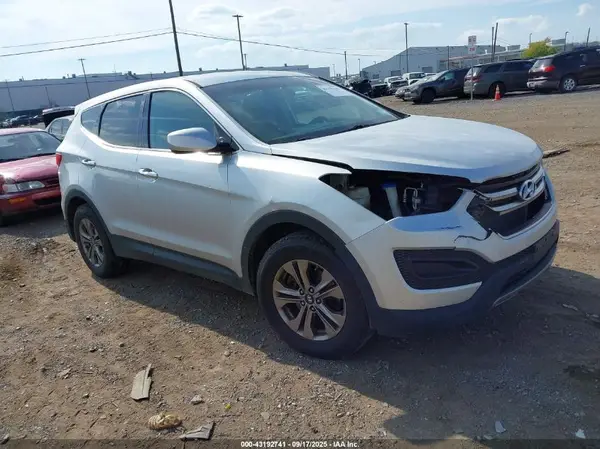 5XYZTDLBXGG368869 2016 HYUNDAI SANTA FE - Image 1