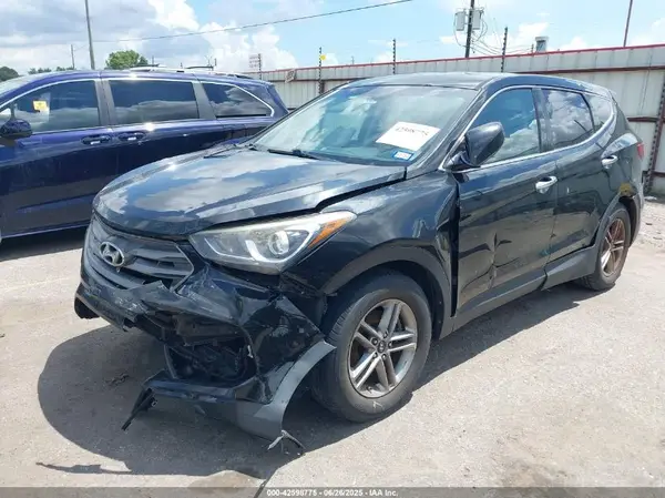 5XYZTDLBXHG383521 2017 HYUNDAI SANTA FE - Image 2