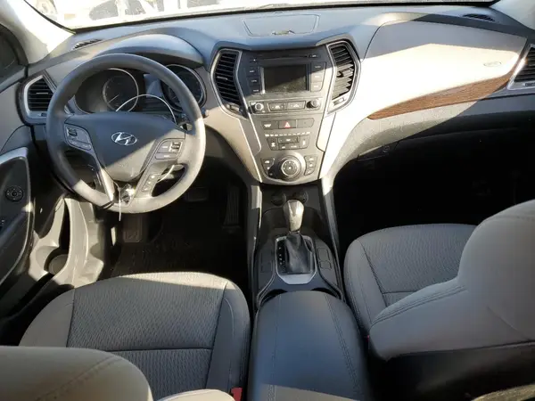 5XYZTDLBXHG404142 2017 HYUNDAI SANTA FE - Image 8