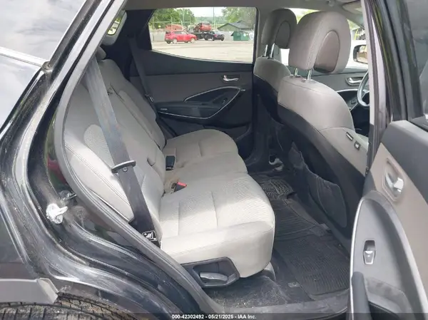 5XYZTDLBXHG431230 2017 HYUNDAI SANTA FE - Image 8