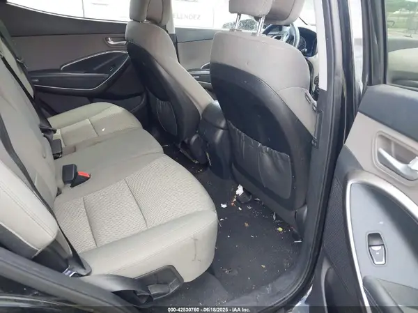 5XYZTDLBXHG441644 2017 HYUNDAI SANTA FE - Image 8