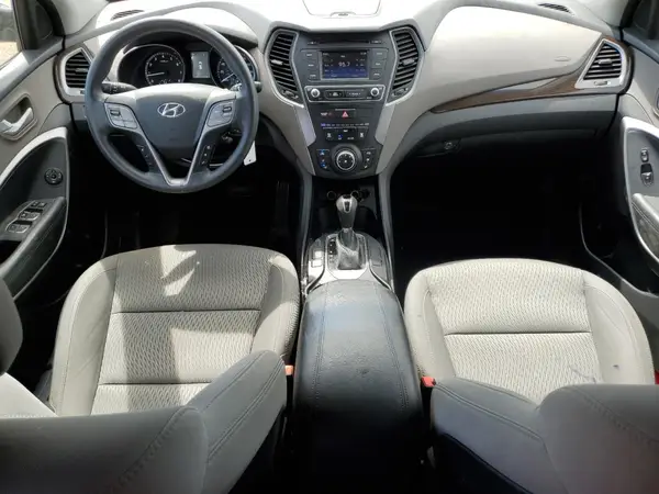 5XYZTDLBXJG511715 2018 HYUNDAI SANTA FE - Image 8