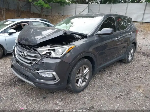 5XYZTDLBXJG555908 2018 HYUNDAI SANTA FE - Image 2