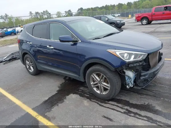 5XYZTDLBXJG561952 2018 HYUNDAI SANTA FE - Image 1