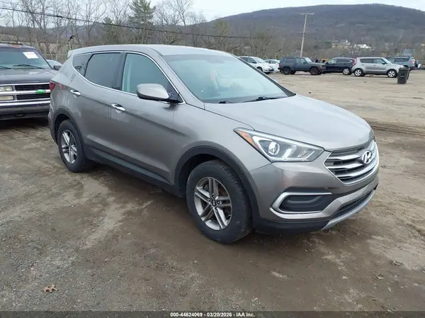 5XYZTDLBXJG567038 2018 HYUNDAI SANTA FE - Image 1