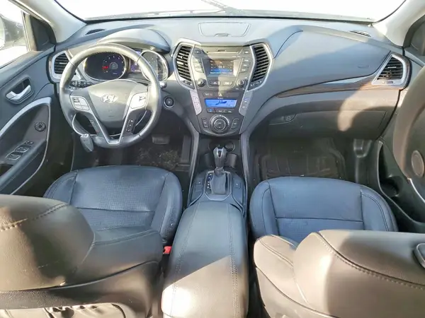 5XYZU3LA0GG332011 2016 HYUNDAI SANTA FE - Image 8