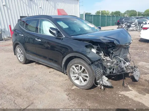 5XYZU3LA8GG341345 2016 HYUNDAI SANTA FE - Image 1