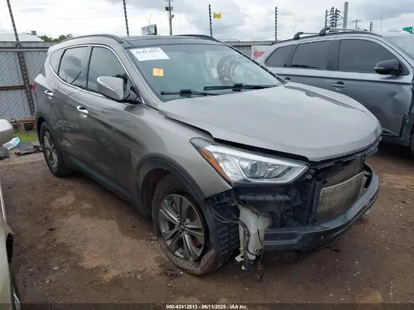 5XYZU3LB0GG311071 2016 HYUNDAI SANTA FE - Image 1