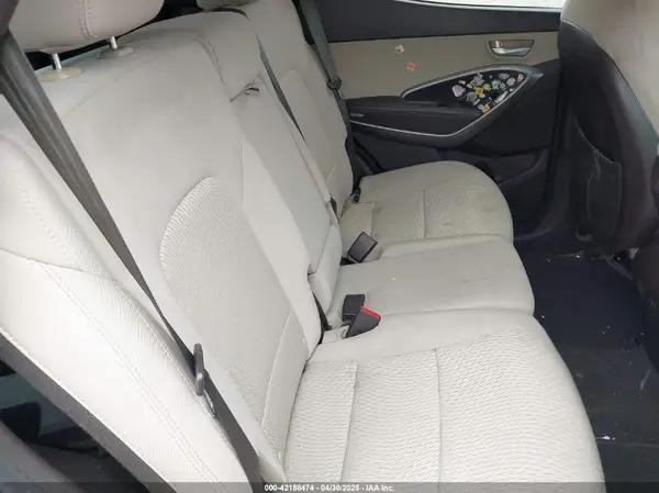 5XYZU3LB0GG318165 2016 HYUNDAI SANTA FE - Image 8