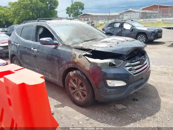 5XYZU3LB0GG327352 2016 HYUNDAI SANTA FE - Image 1