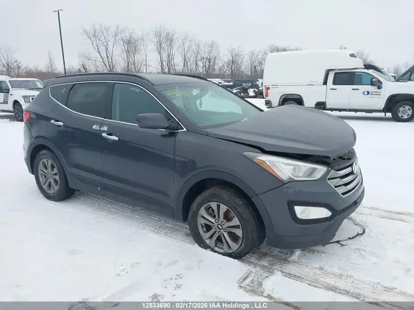5XYZU3LB0GG334561 2016 HYUNDAI SANTA FE - Image 1