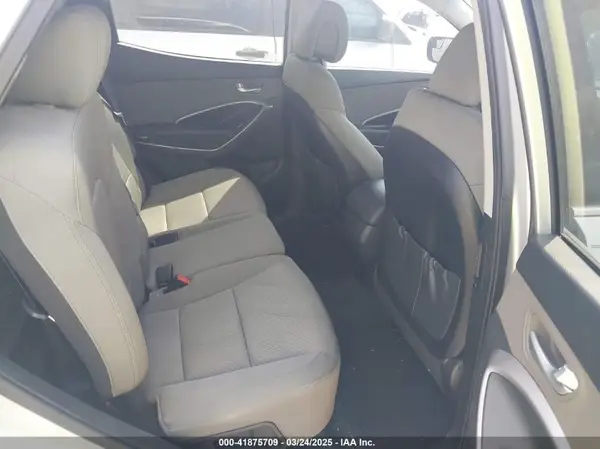 5XYZU3LB0GG356012 2016 HYUNDAI SANTA FE - Image 8