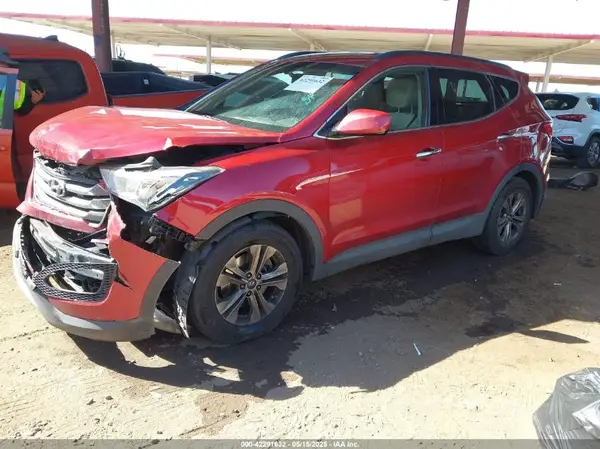 5XYZU3LB0GG376793 2016 HYUNDAI SANTA FE - Image 2