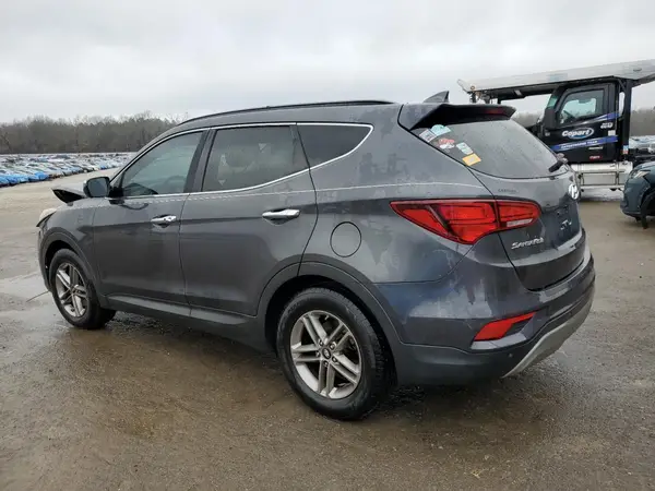 5XYZU3LB0HG382546 2017 HYUNDAI SANTA FE - Image 2