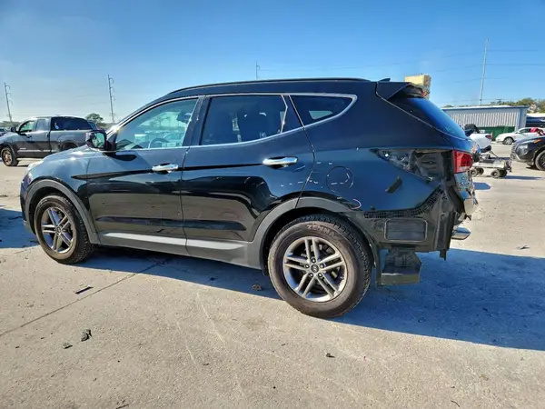 5XYZU3LB0HG386080 2017 HYUNDAI SANTA FE - Image 2