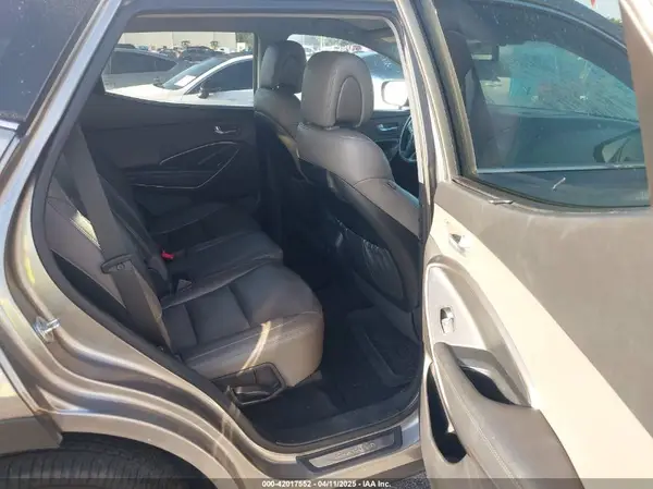 5XYZU3LB0HG420910 2017 HYUNDAI SANTA FE - Image 8