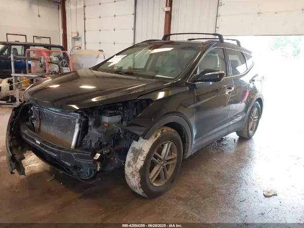 5XYZU3LB0HG451414 2017 HYUNDAI SANTA FE - Image 2