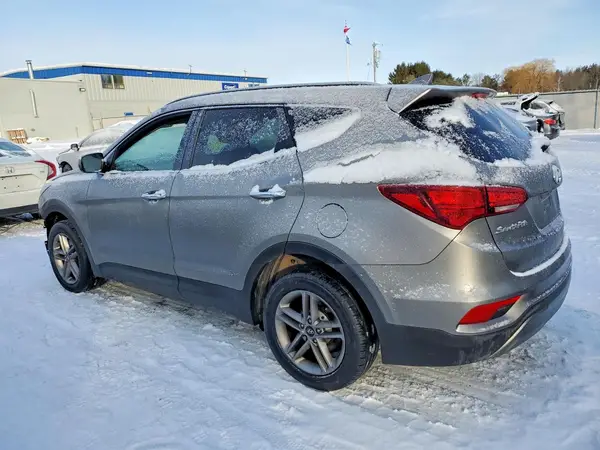 5XYZU3LB0HG477432 2017 HYUNDAI SANTA FE - Image 2