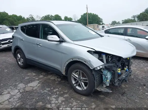 5XYZU3LB0JG500357 2018 HYUNDAI SANTA FE - Image 1