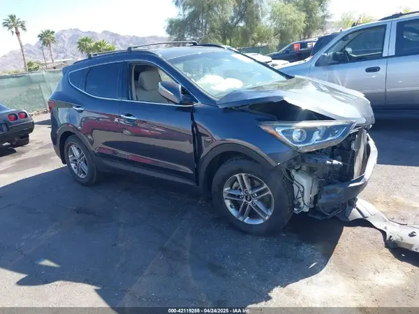 5XYZU3LB0JG508555 2018 HYUNDAI SANTA FE - Image 1