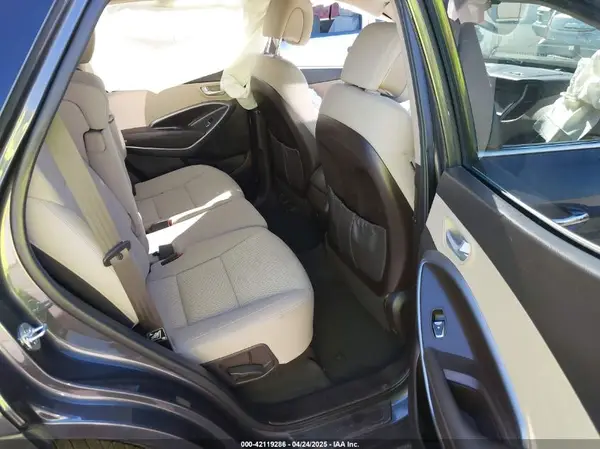 5XYZU3LB0JG508555 2018 HYUNDAI SANTA FE - Image 8