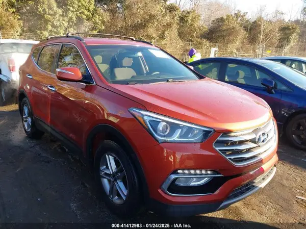 5XYZU3LB0JG510242 2018 HYUNDAI SANTA FE - Image 1