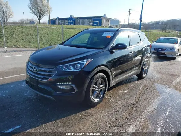 5XYZU3LB0JG535206 2018 HYUNDAI SANTA FE - Image 2