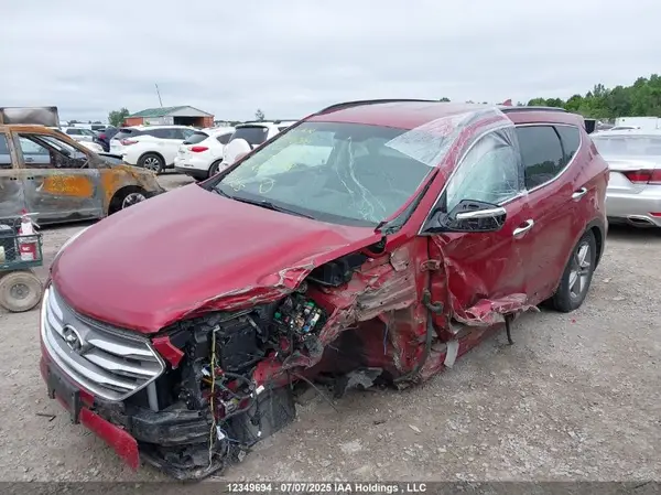 5XYZU3LB0JG558498 2018 HYUNDAI SANTA FE - Image 2