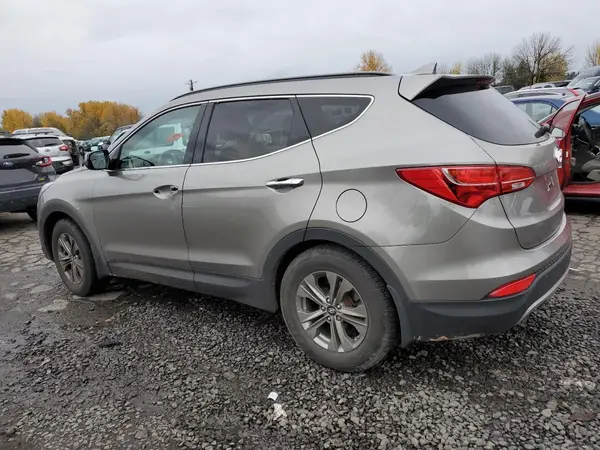 5XYZU3LB1GG375605 2016 HYUNDAI SANTA FE - Image 2