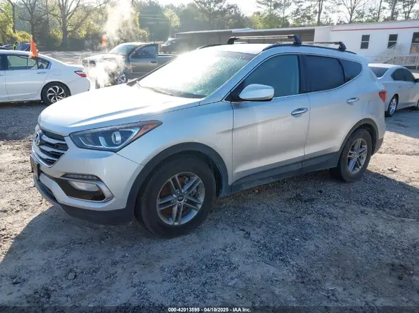 5XYZU3LB1HG416011 2017 HYUNDAI SANTA FE - Image 2